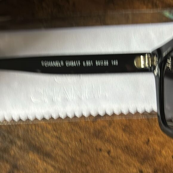 Chanel SQUARE SUNGLASSES High Bridge in Black/ New With Case and Box - Picture 8 of 8